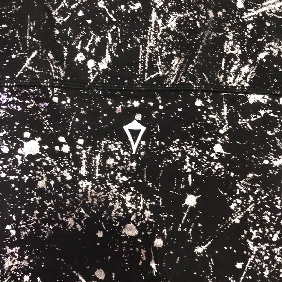 ivivva body suit - Picture 2 of 4